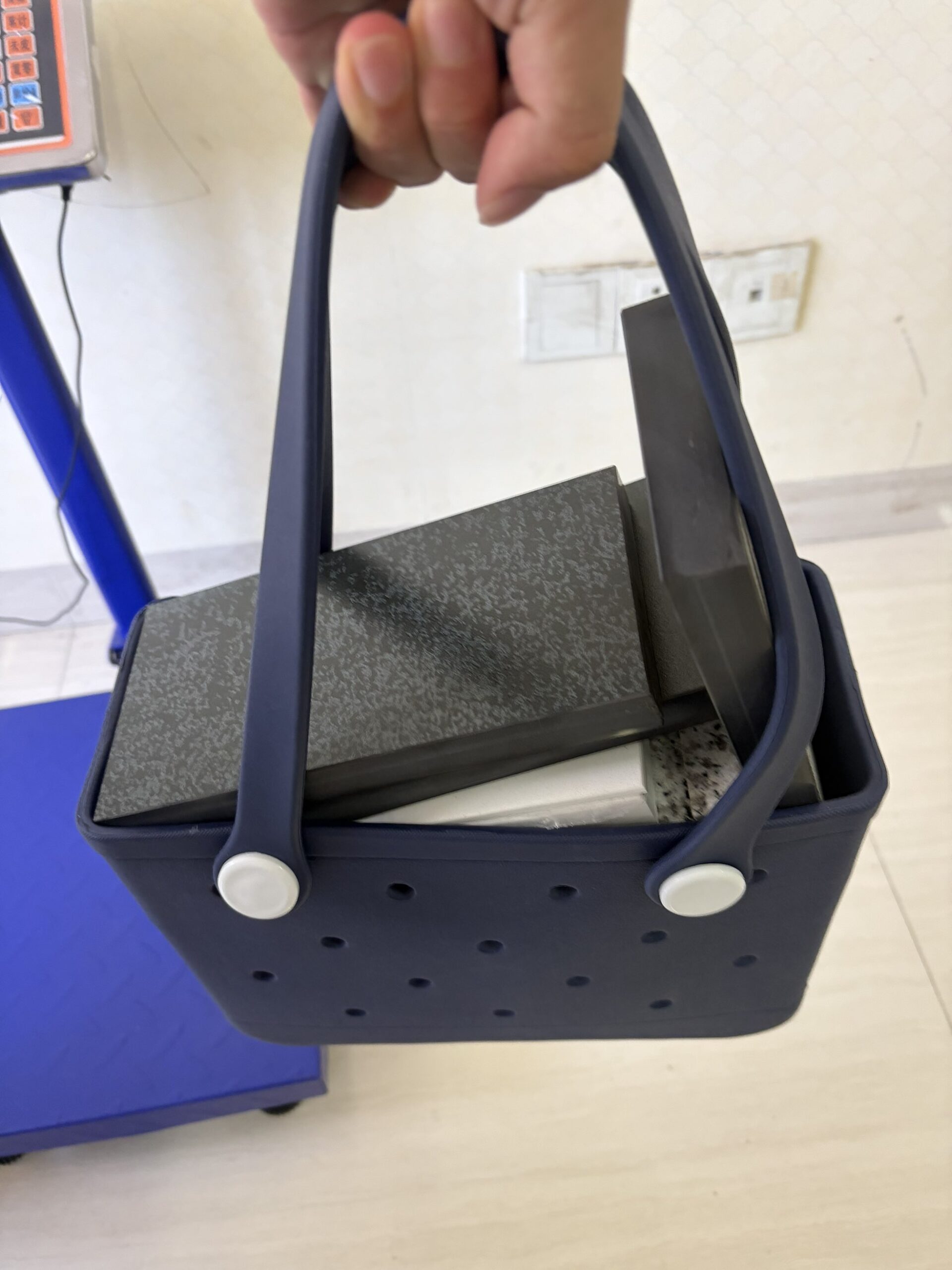 Tensile Load Testing on Handle Attachment Points